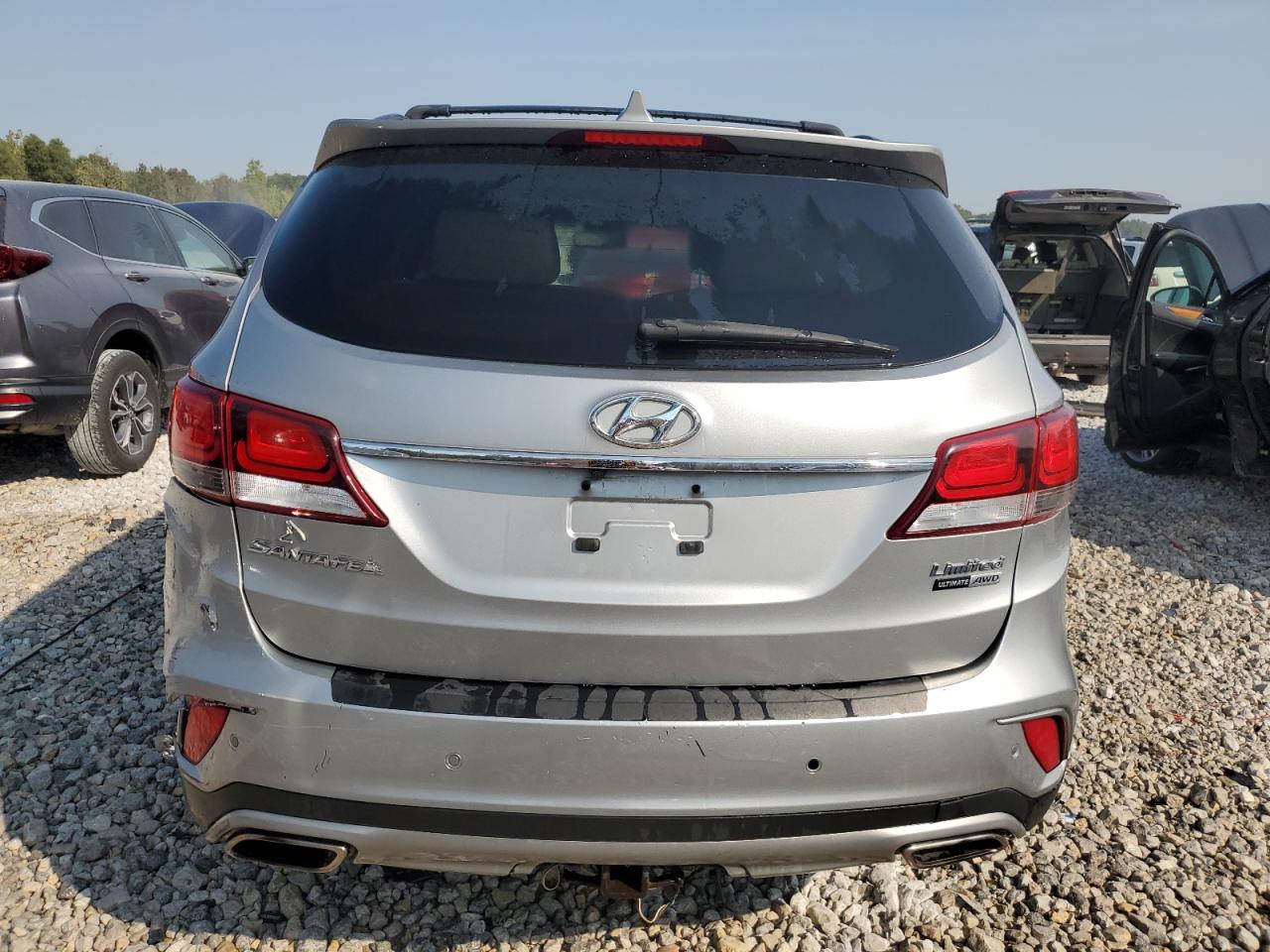 KM8SRDHF8HU234448 2017 Hyundai Santa Fe Se Ultimate