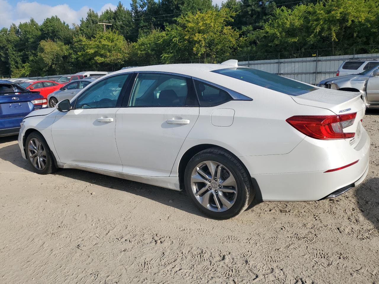 1HGCV1F14KA157629 2019 HONDA ACCORD - Image 2