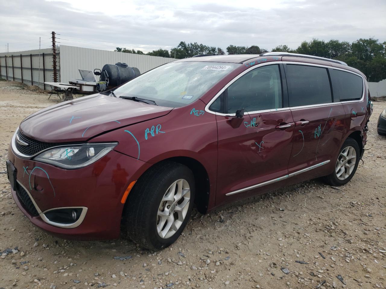 2C4RC1EG4HR720929 2017 CHRYSLER PACIFICA - Image 1