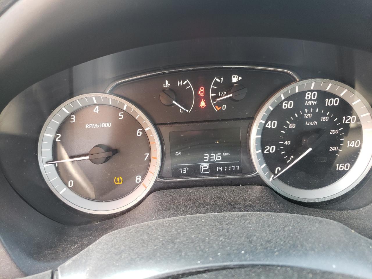 2015 Nissan Sentra - Image 9