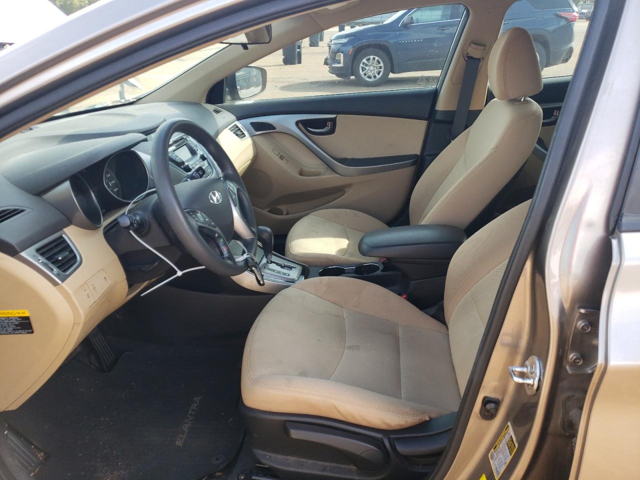 2013 Hyundai Elantra - Image 7