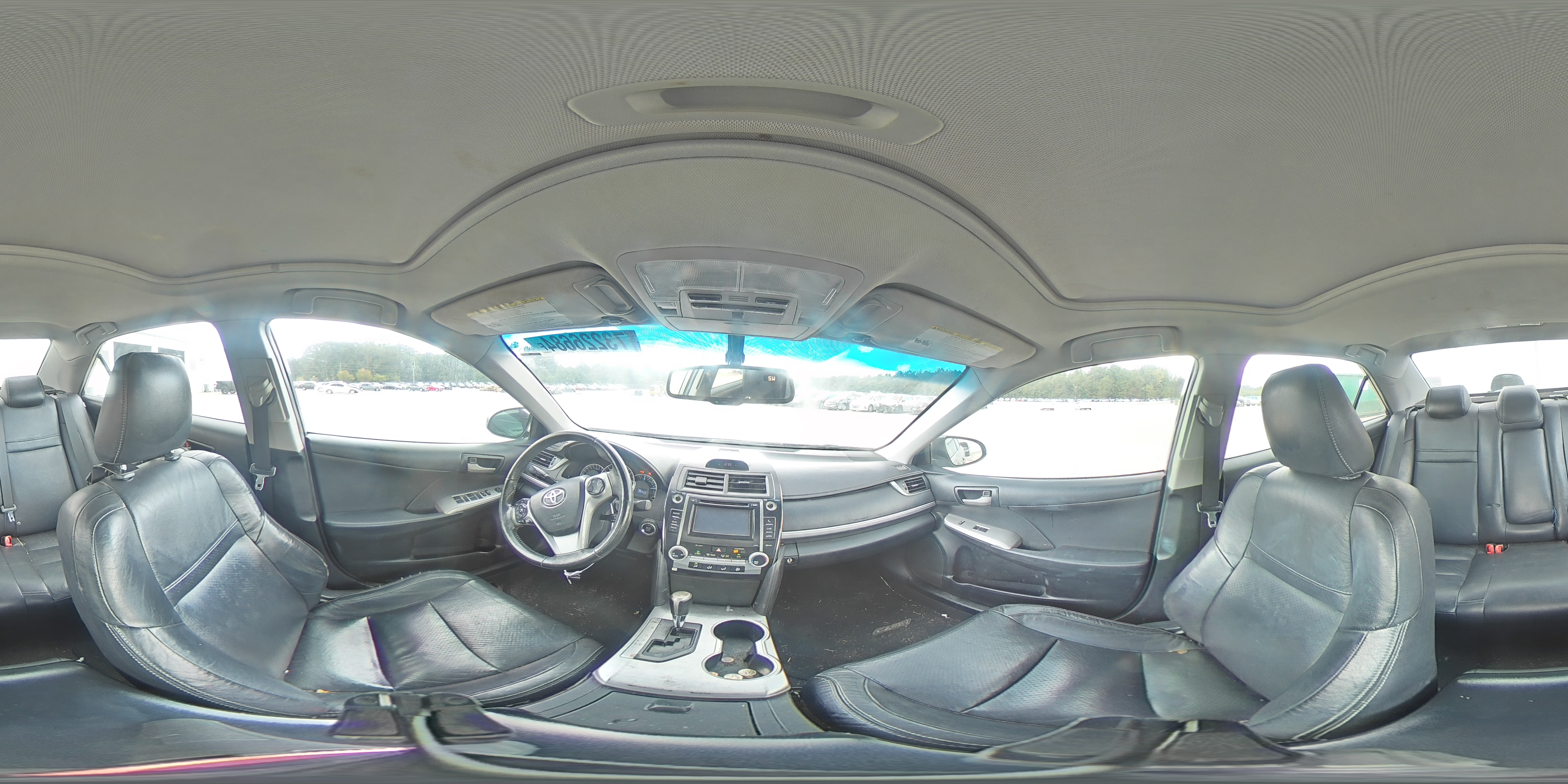 2013 Toyota Camry - Image 13