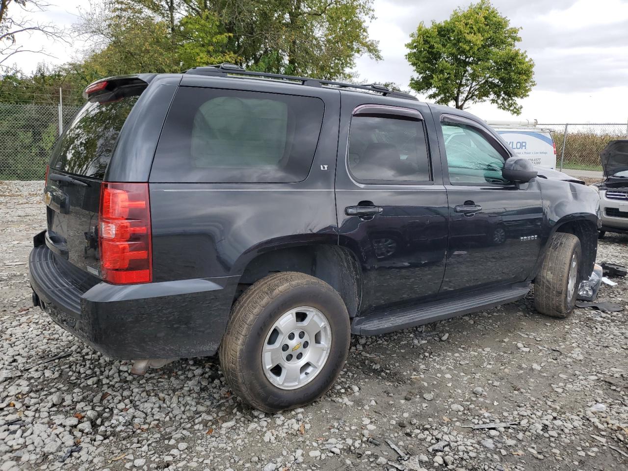 2012 Chevrolet Tahoe - Image 3