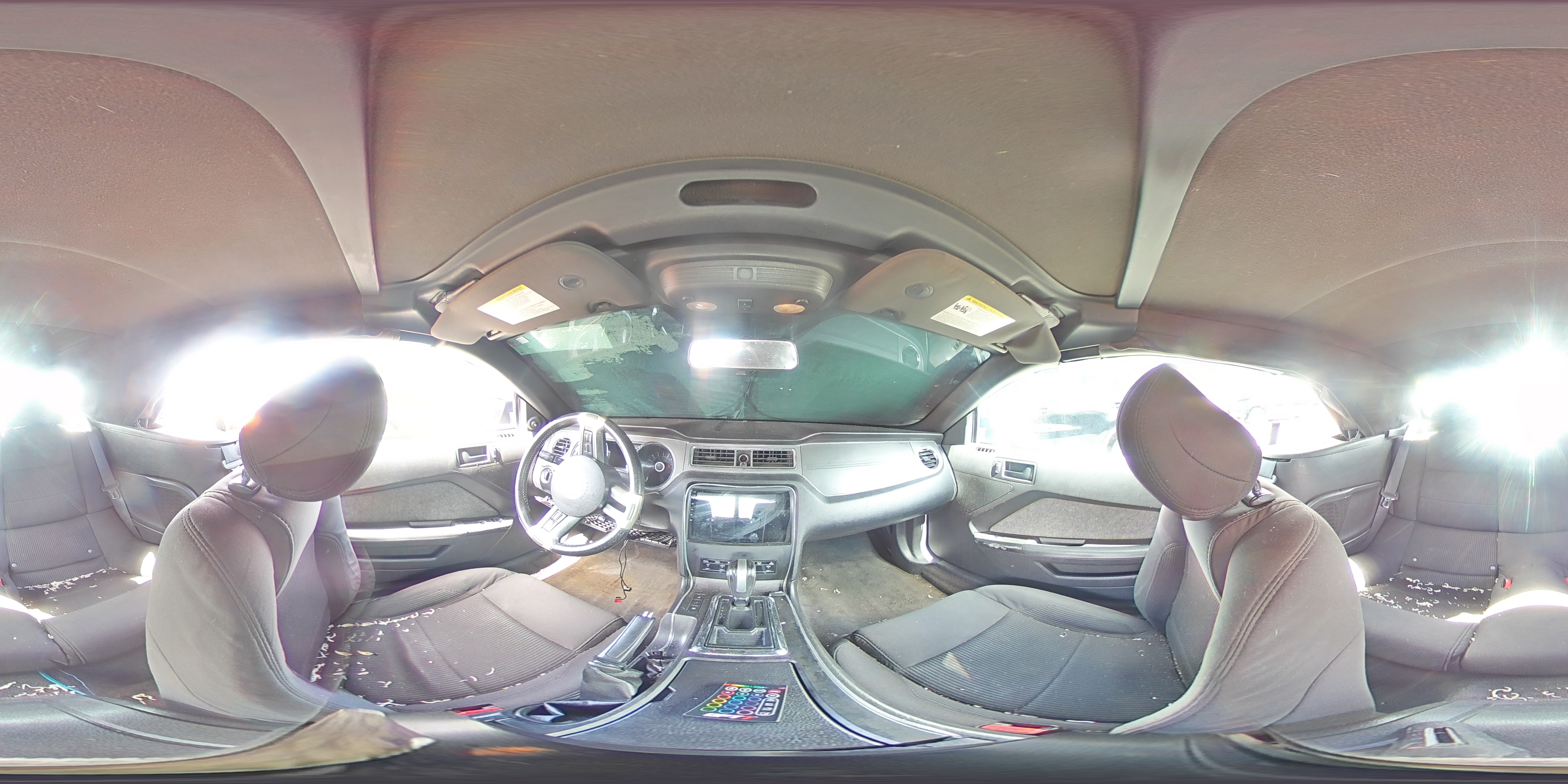 2013 Ford Mustang - Image 13