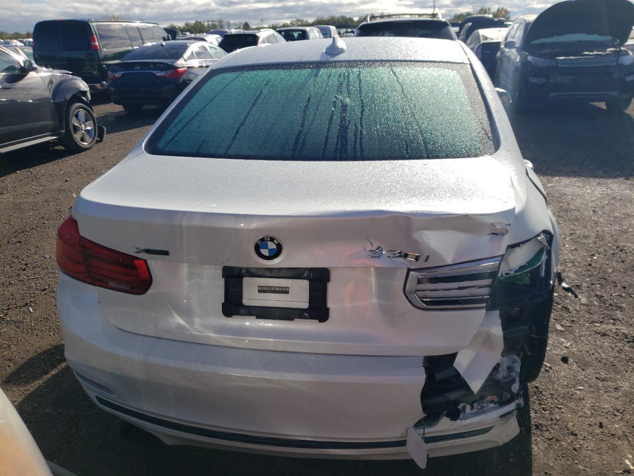 2018 BMW 330 Xi VIN: WBA8D9G57JNU71416 Lot: 72096184