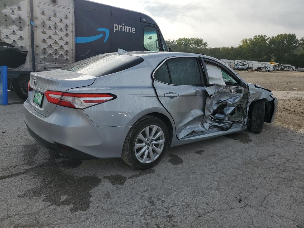2019 Toyota Camry - Image 3