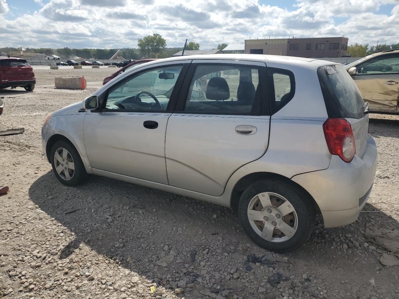2011 Chevrolet Aveo - Image 2