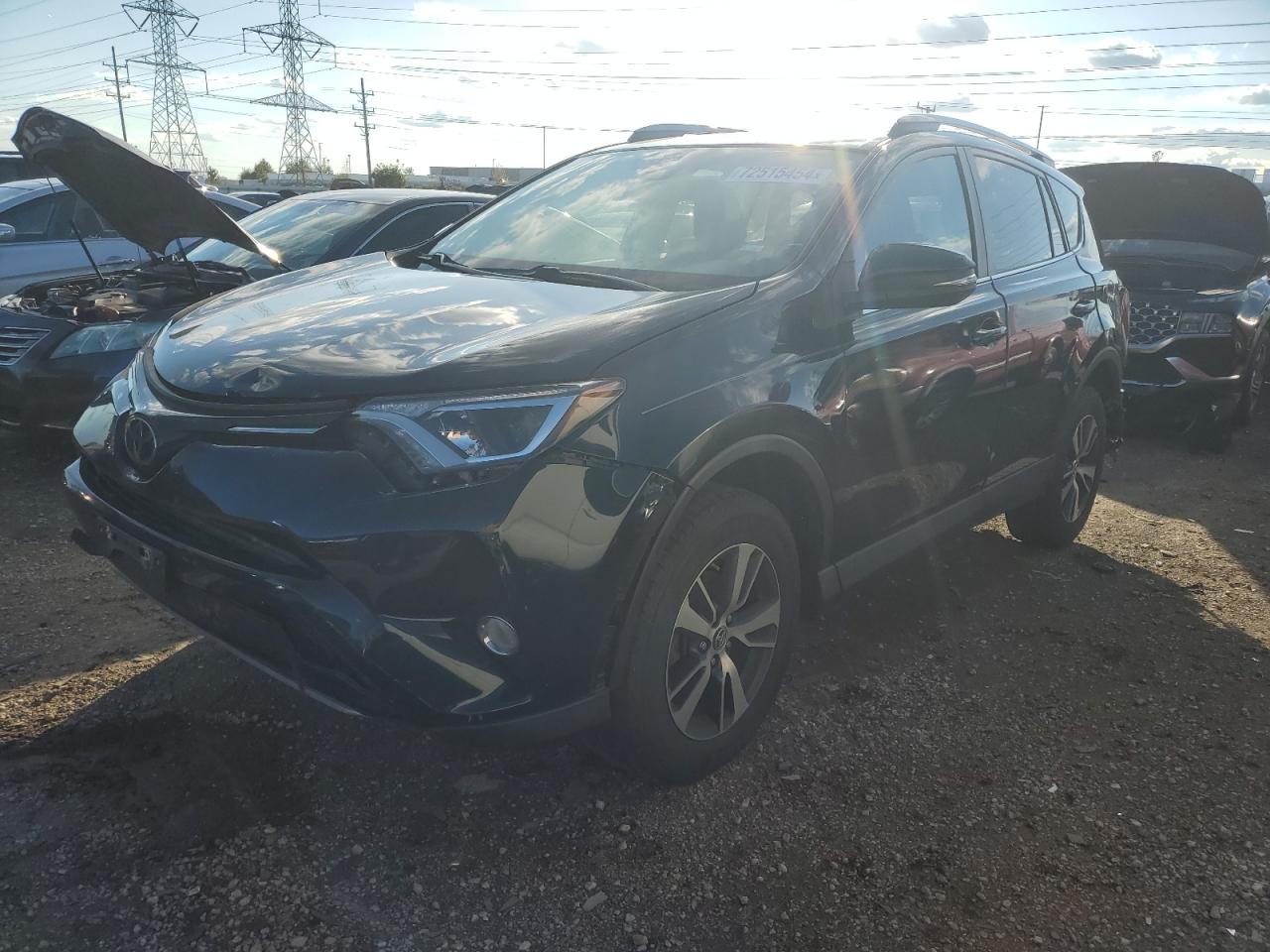 2T3RFREV2JW772740 2018 TOYOTA RAV 4 - Image 1