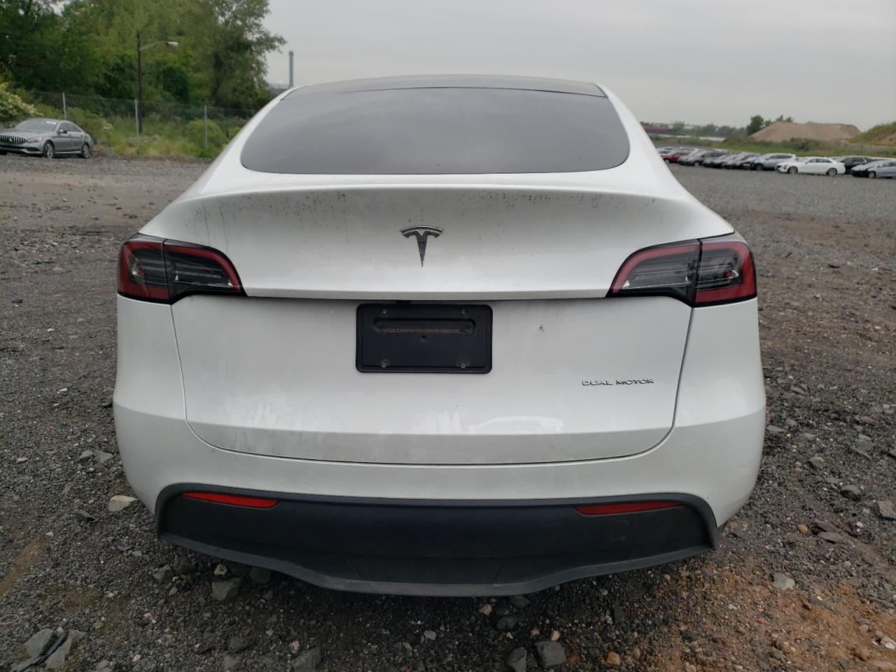 7SAYGDEE2PA207351 2023 Tesla Model Y