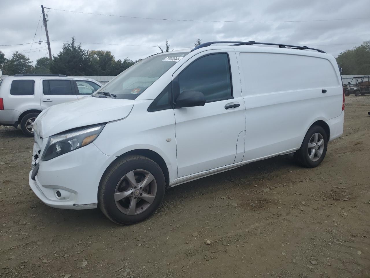 2016 MERCEDES-BENZ METRIS