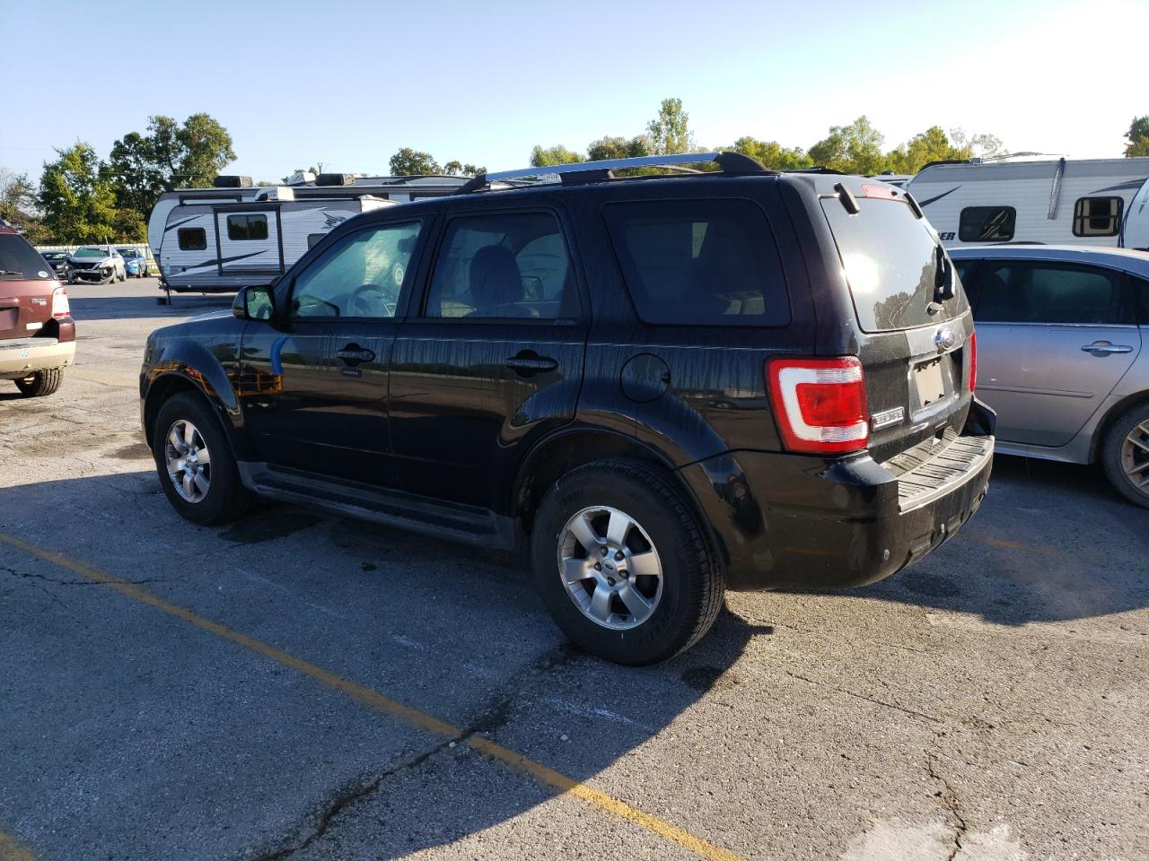 2011 Ford Escape - Image 2