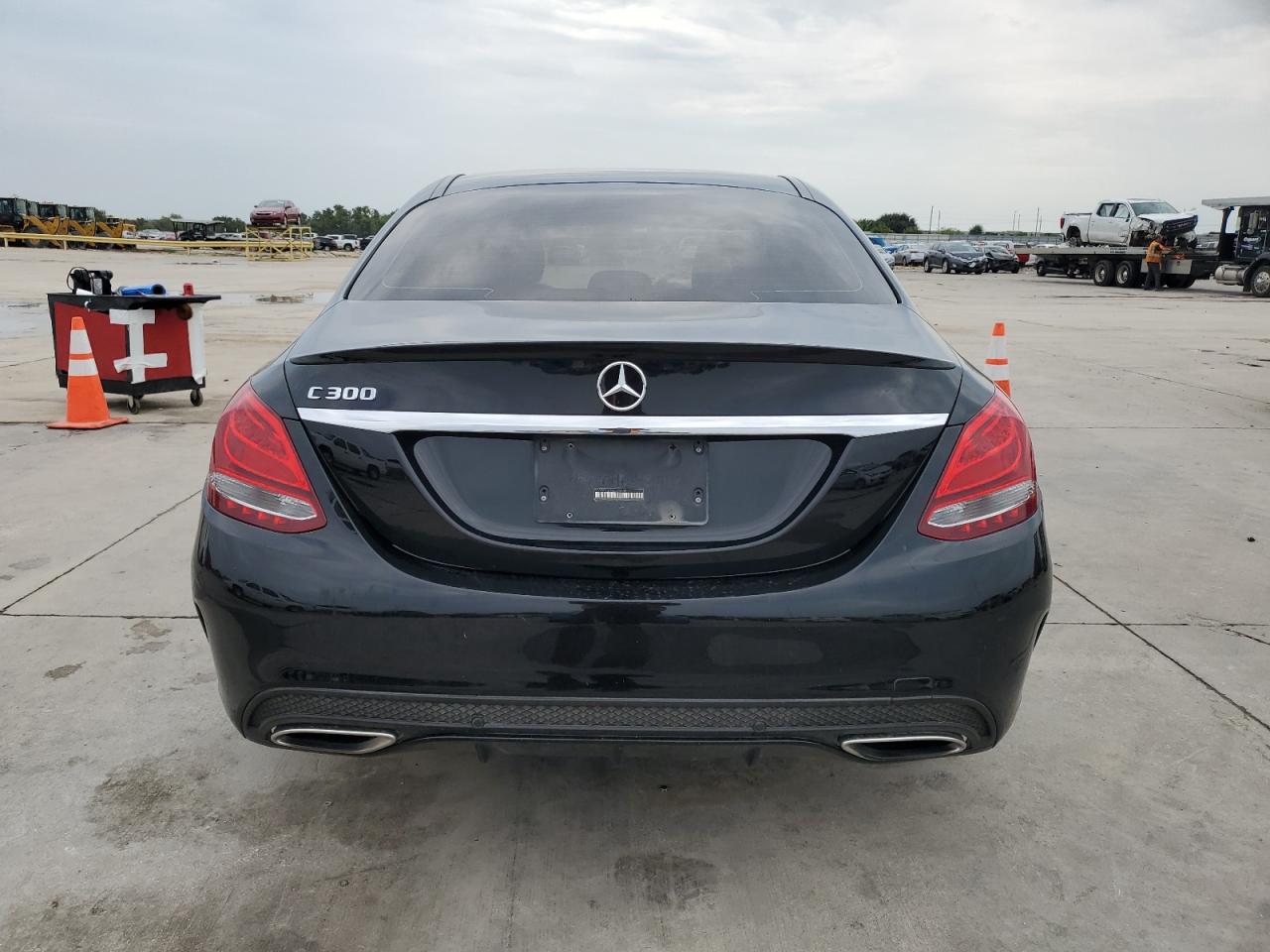 2017 Mercedes-Benz C 300 VIN: 55SWF4JB1HU223630 Lot: 70122854