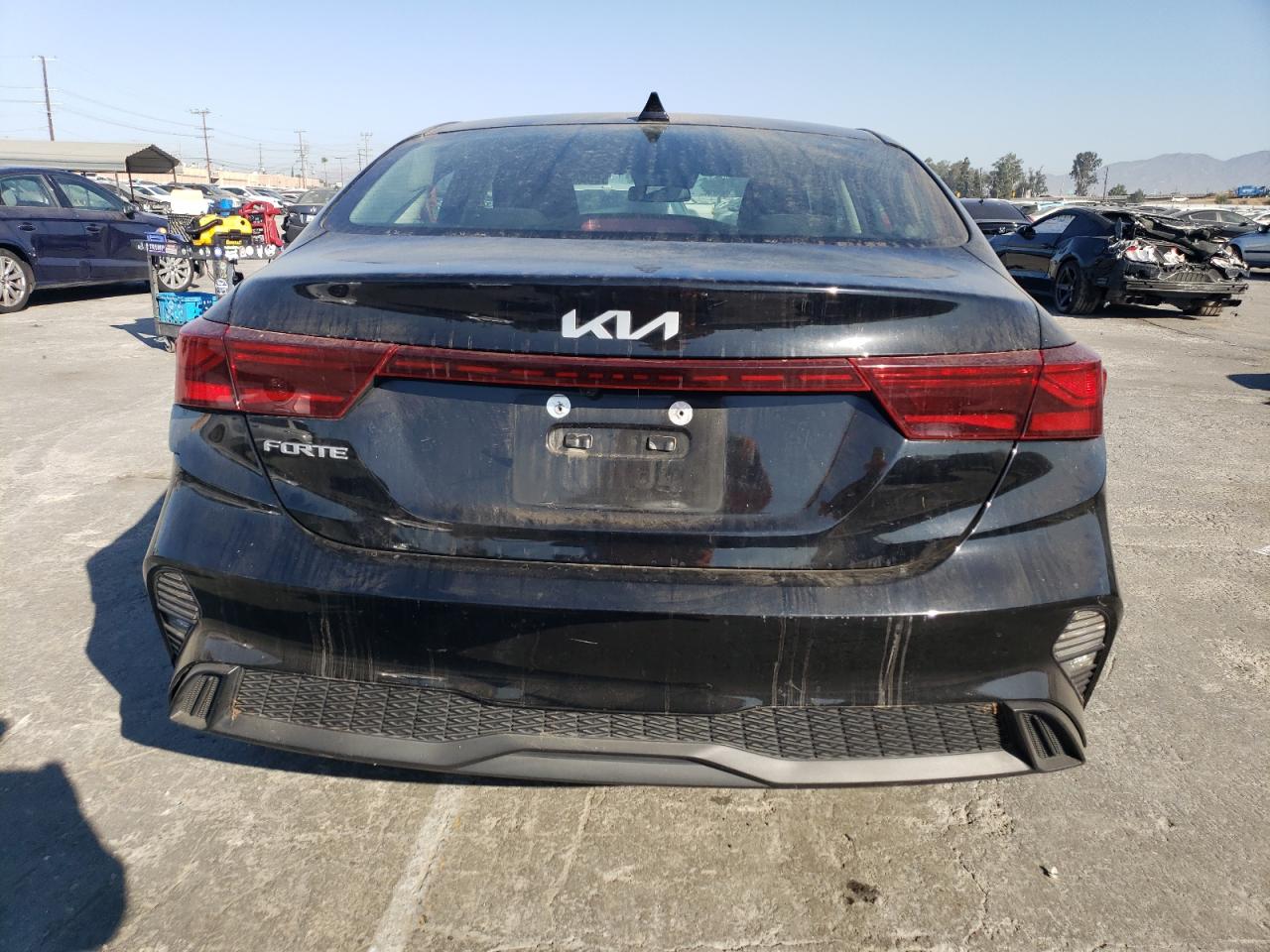2022 Kia Forte - Image 6