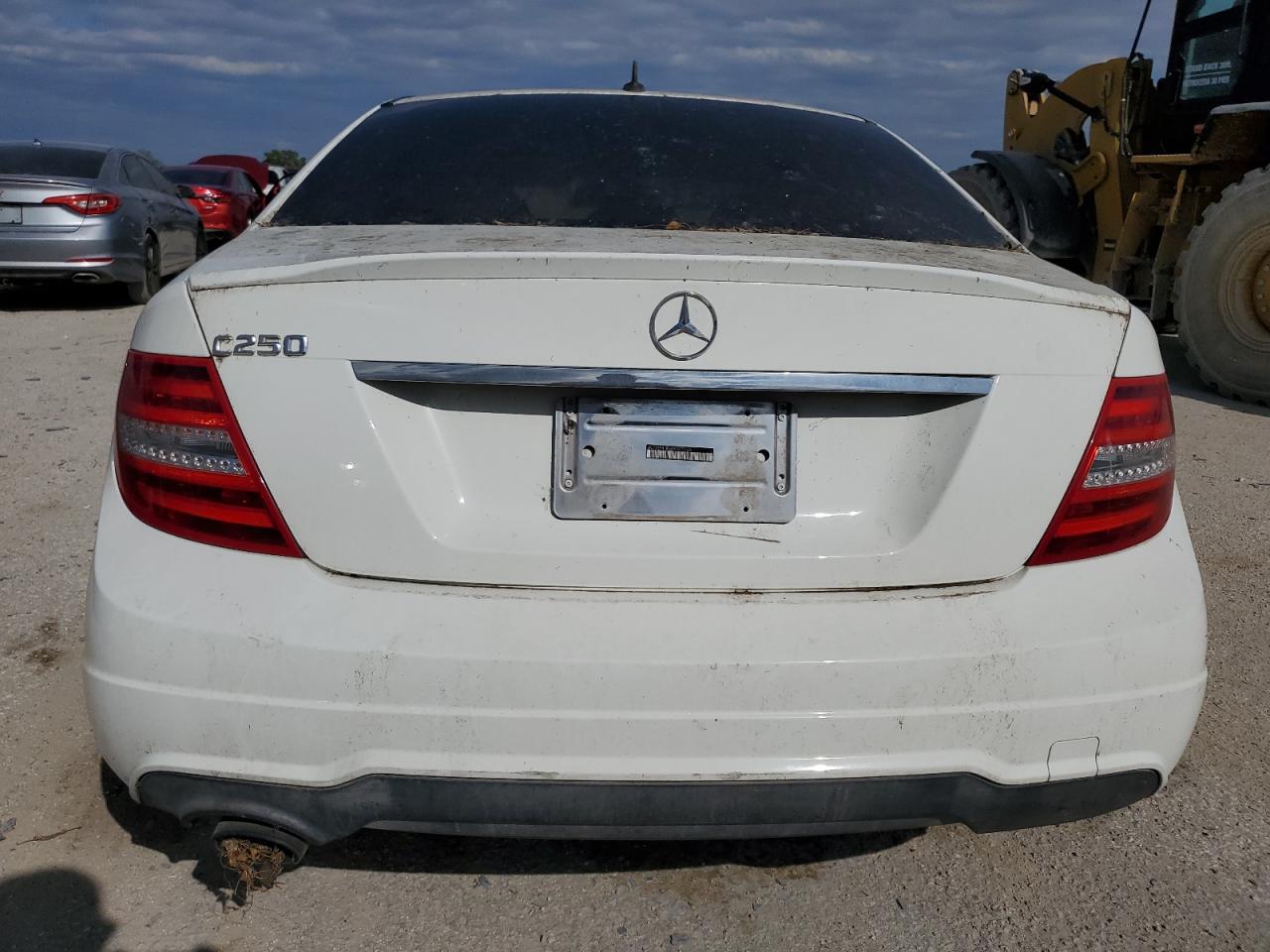 2014 Mercedes-Benz C 250 VIN: WDDGF4HB6ER305926 Lot: 71067544