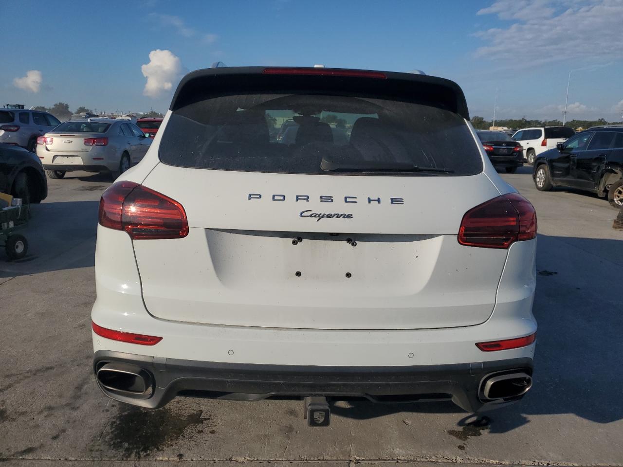 WP1AA2A21GLA06345 2016 Porsche Cayenne