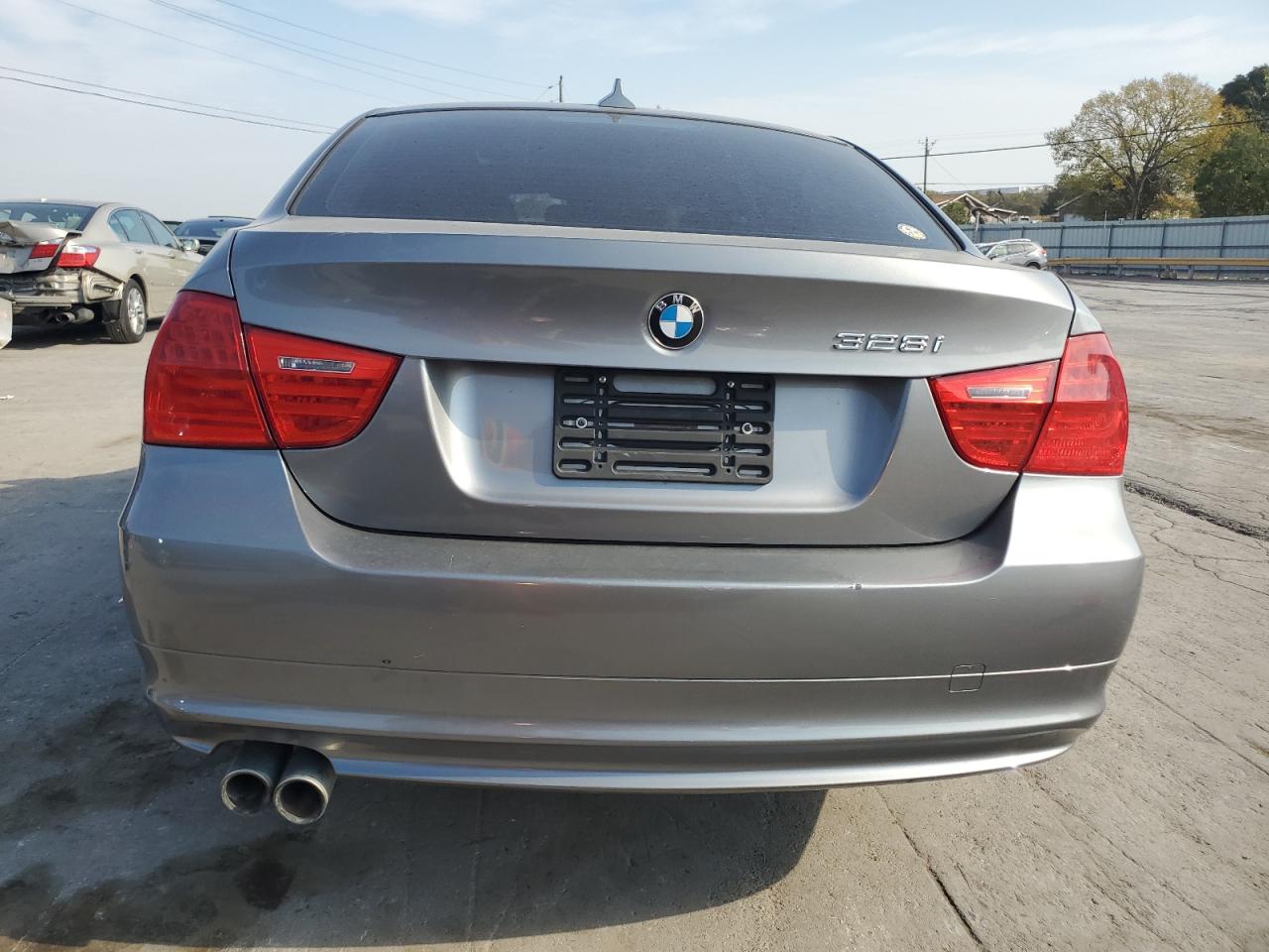 WBAPK5C51BA657901 2011 BMW 328 Xi Sulev