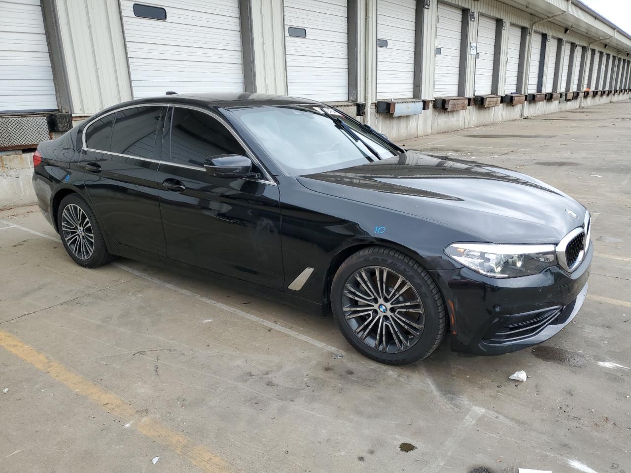 VIN WBAJE5C53KWW07002 2019 BMW 5 SERIES no.4