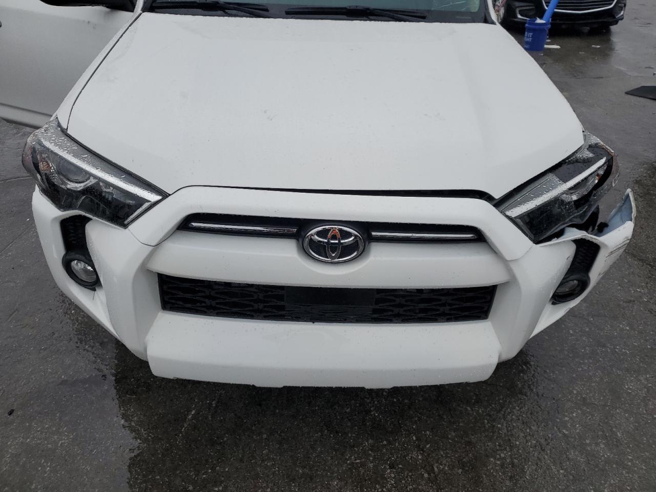 2020 Toyota 4Runner Sr5/Sr5 Premium VIN: JTEBU5JR3L5784510 Lot: 73229324