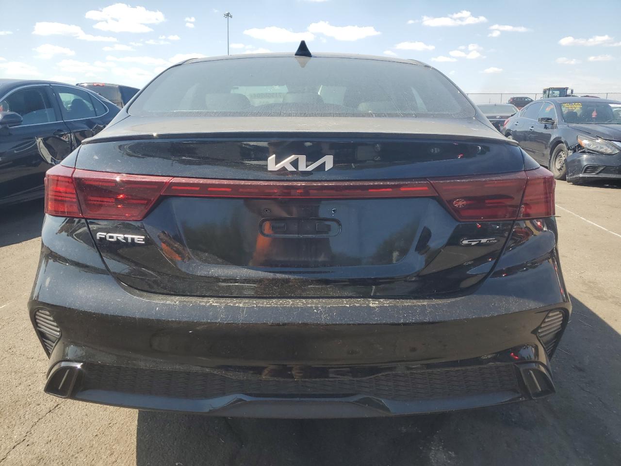 2023 Kia Forte - Image 6