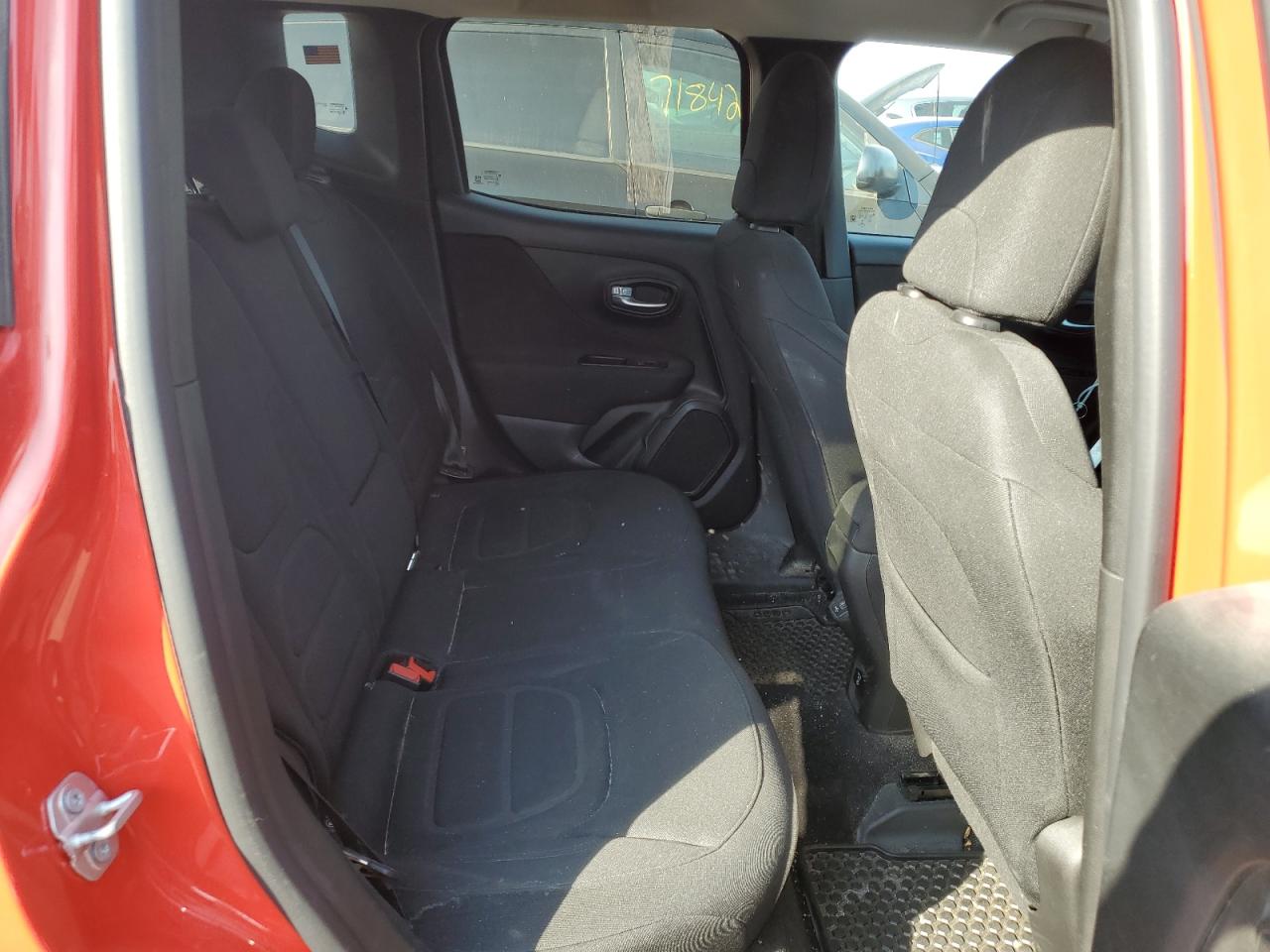 ZACNJBBBXKPK70540 2019 Jeep Renegade Latitude