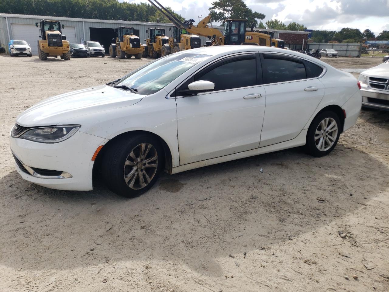 2017 Chrysler 200 Limited na sprzedaż w Hampton, VA - Undercarriage