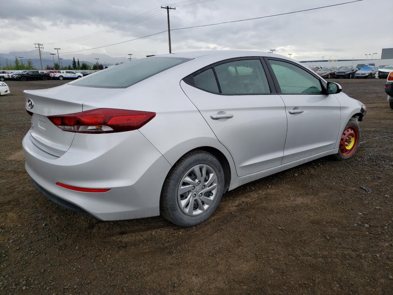 2018 Hyundai Elantra - Image 3