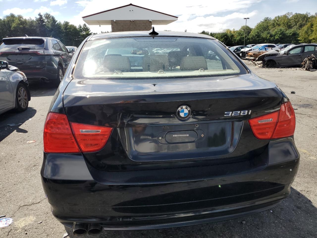 WBAPK5G58BNN27505 2011 BMW 328 Xi Sulev