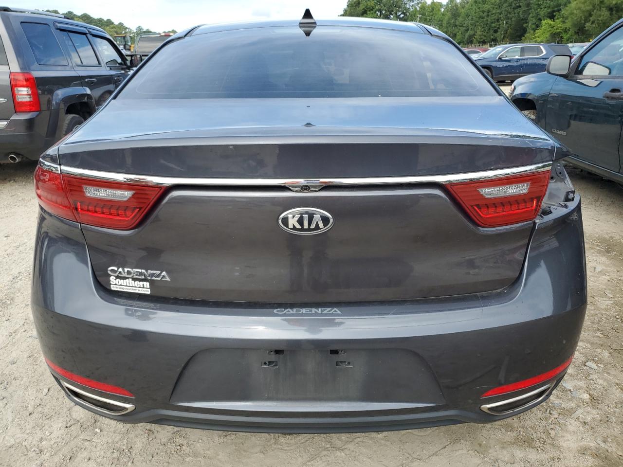 2018 Kia Cadenza Premium VIN: KNALB4J1XJ5127541 Lot: 70212834