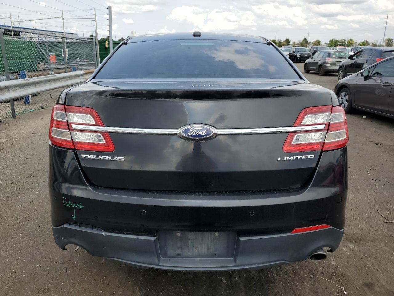 1FAHP2F87GG111482 2016 Ford Taurus Limited