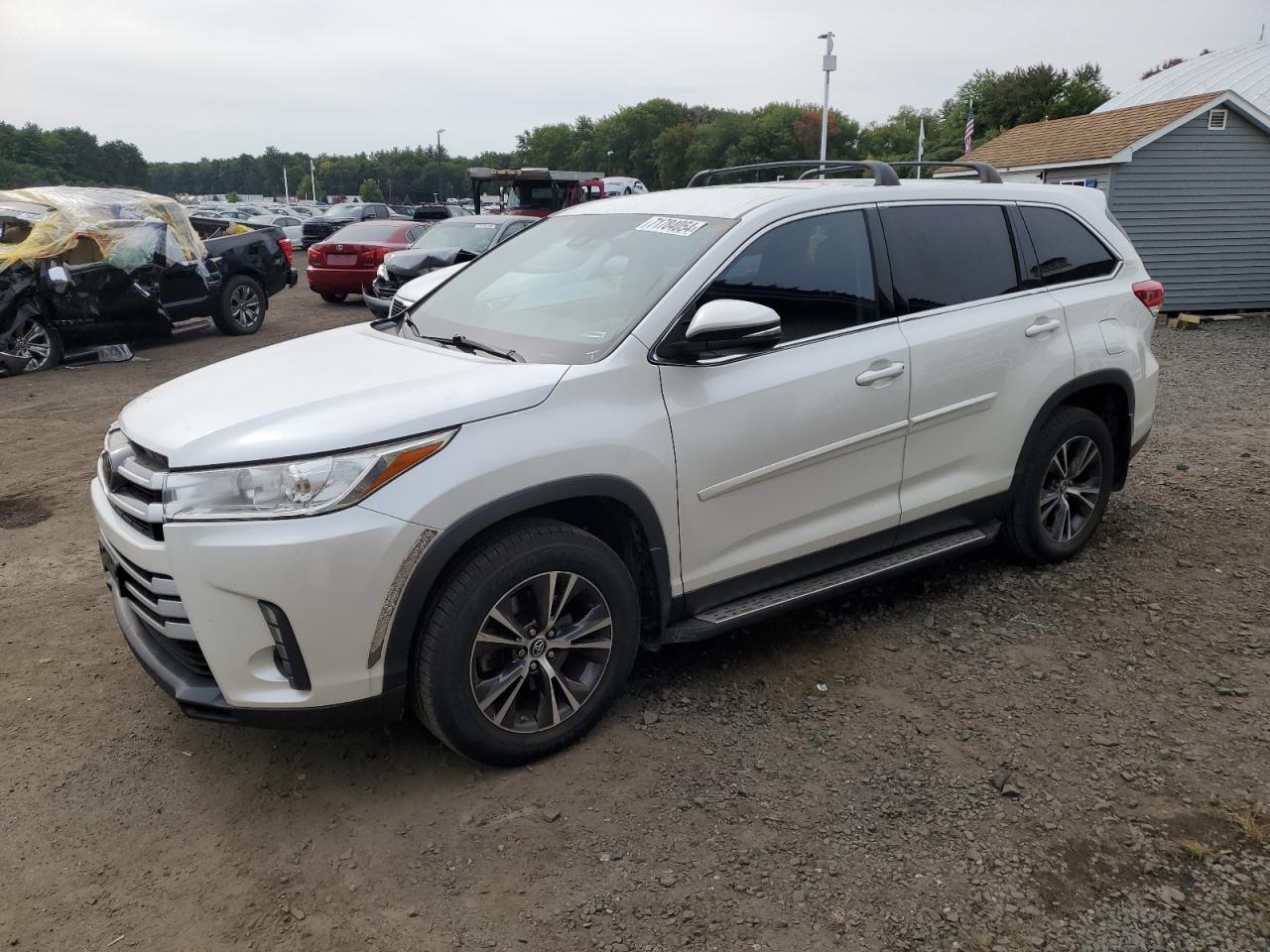 5TDBZRFH4KS943542 2019 TOYOTA HIGHLANDER - Image 1