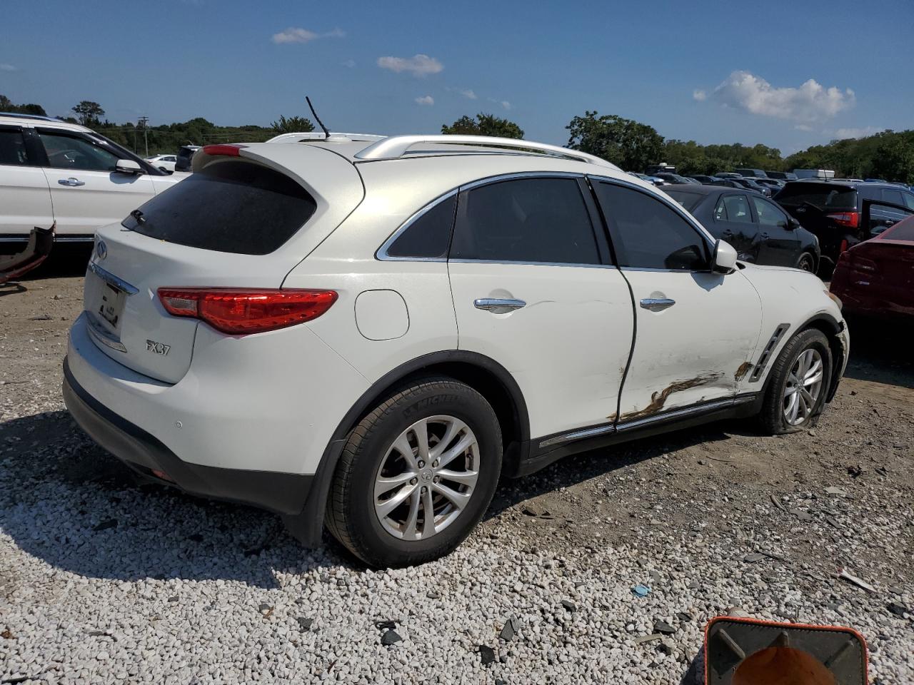 2013 Infiniti FX - Image 3
