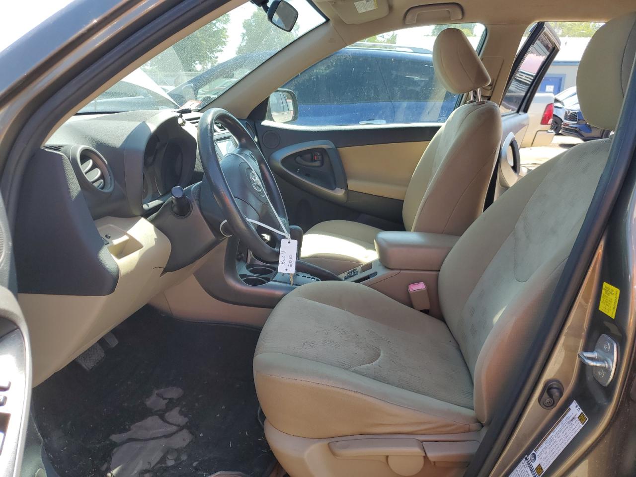 2010 Toyota RAV 4 - Image 7