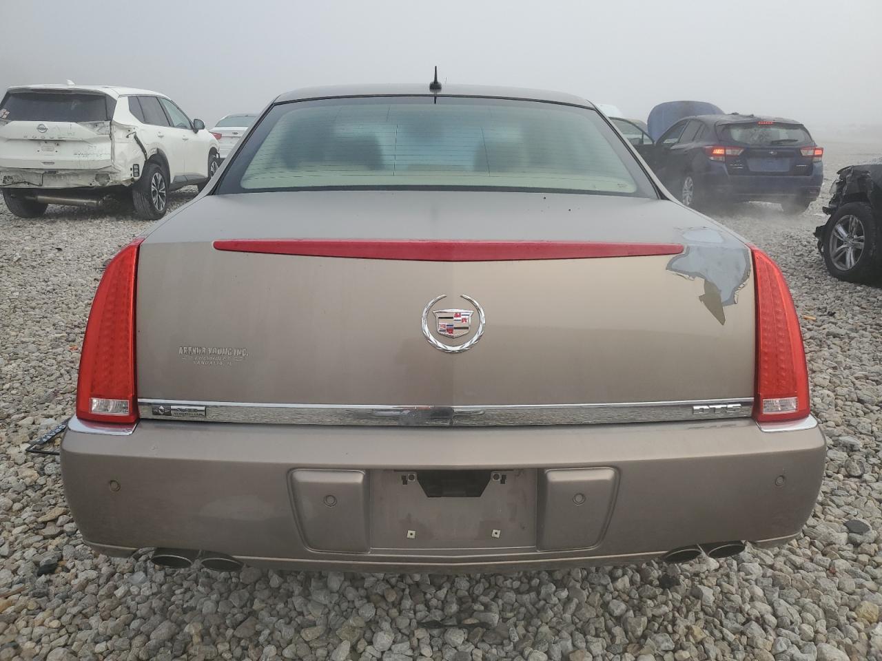 2007 Cadillac Dts VIN: 1G6KD57Y07U201201 Lot: 72364574