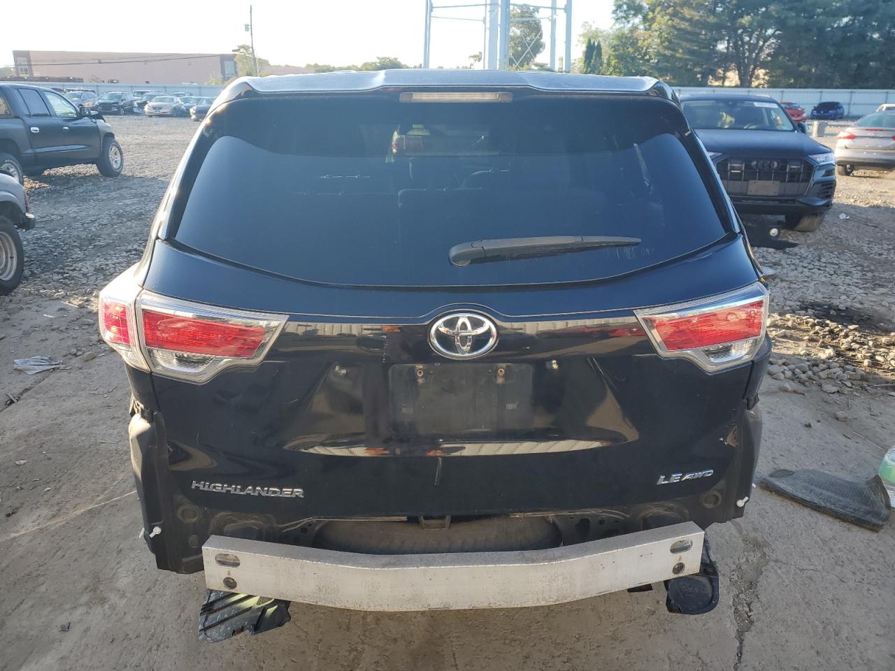 5TDBKRFHXES054690 2014 Toyota Highlander Le