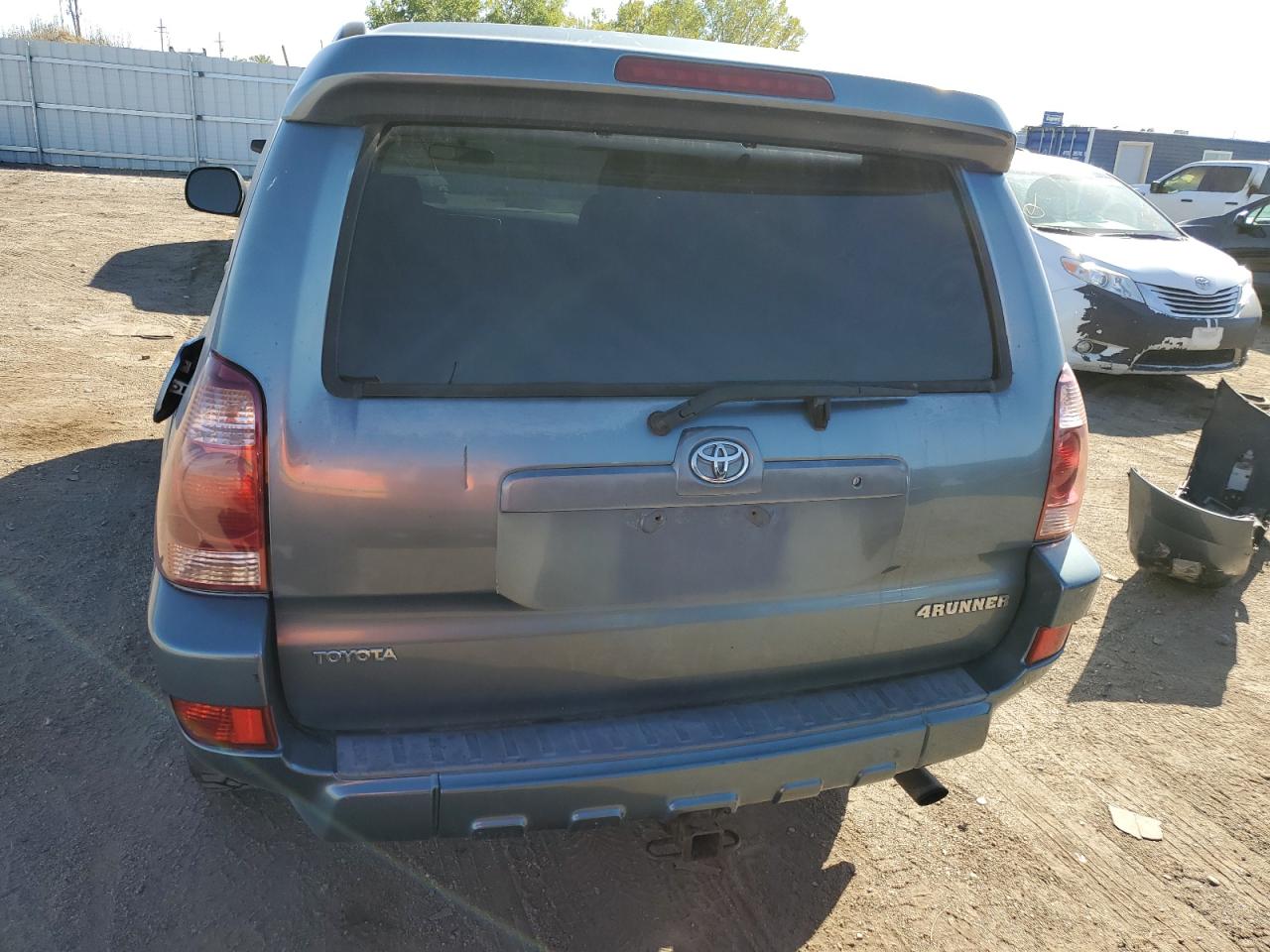 JTEBU14R050059404 2005 Toyota 4Runner Sr5