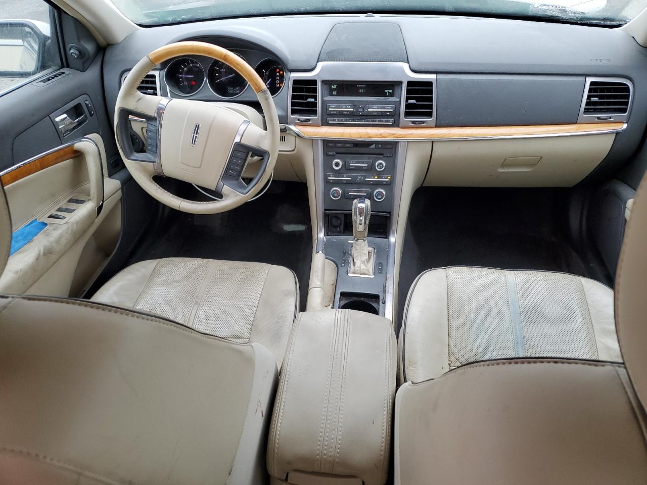 2010 Lincoln MKZ - Image 8