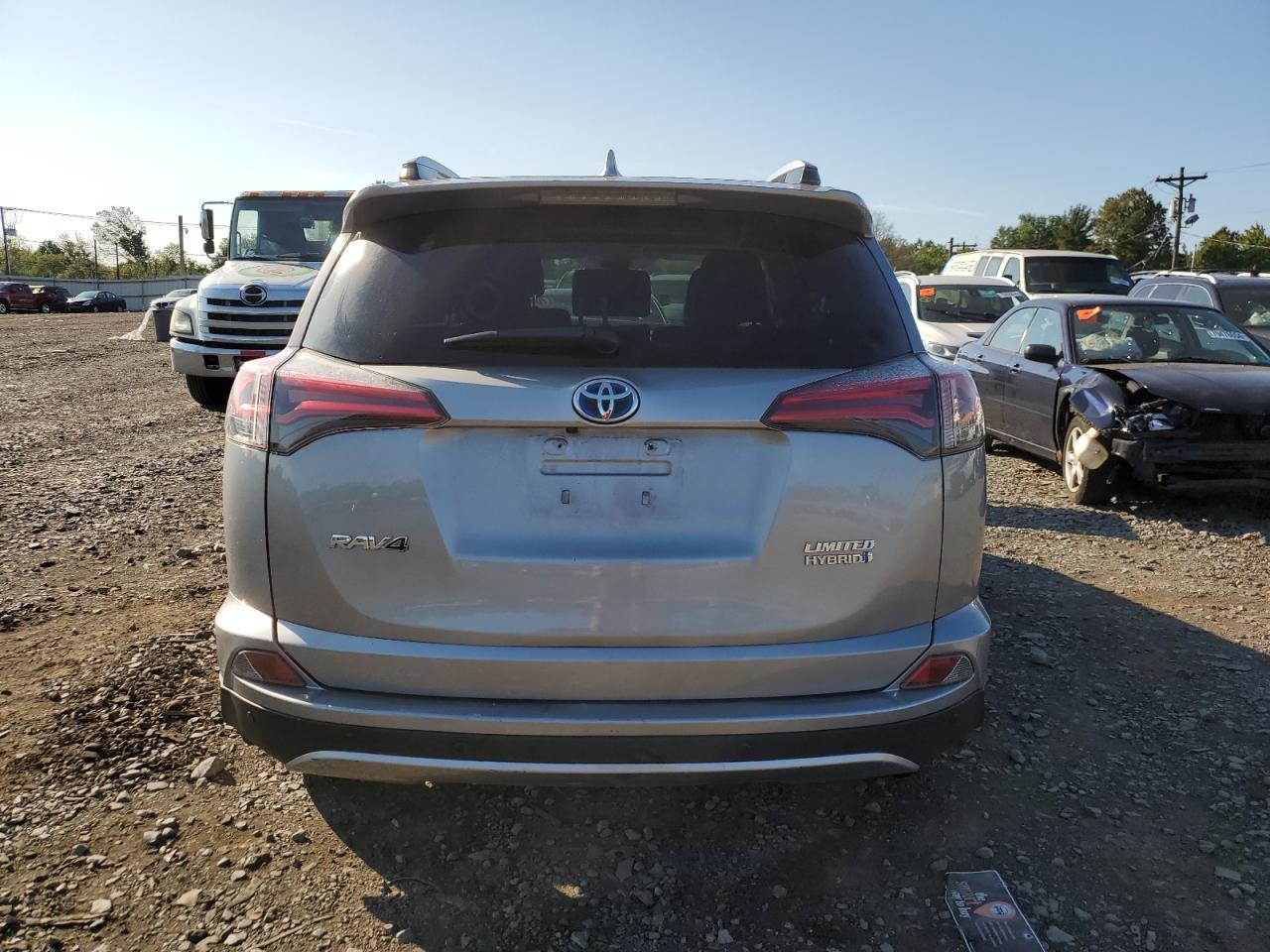 JTMDJREV9HD117281 2017 Toyota Rav4 Hv Limited