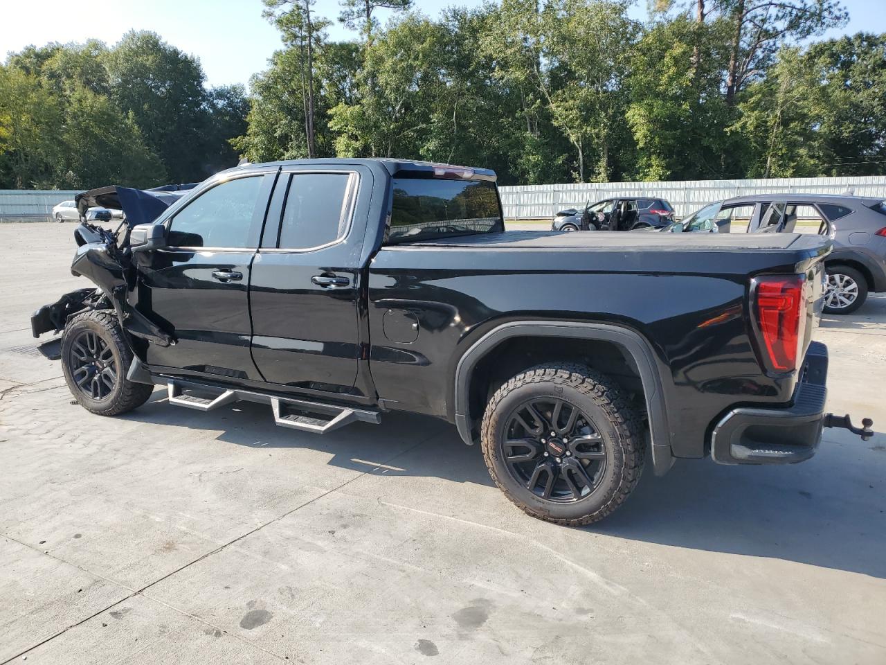 2019 GMC Sierra - Image 2