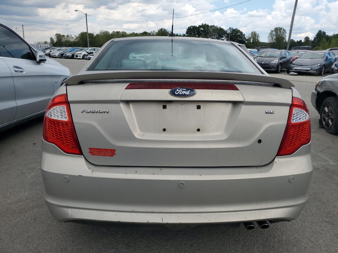 2010 Ford Fusion - Image 6