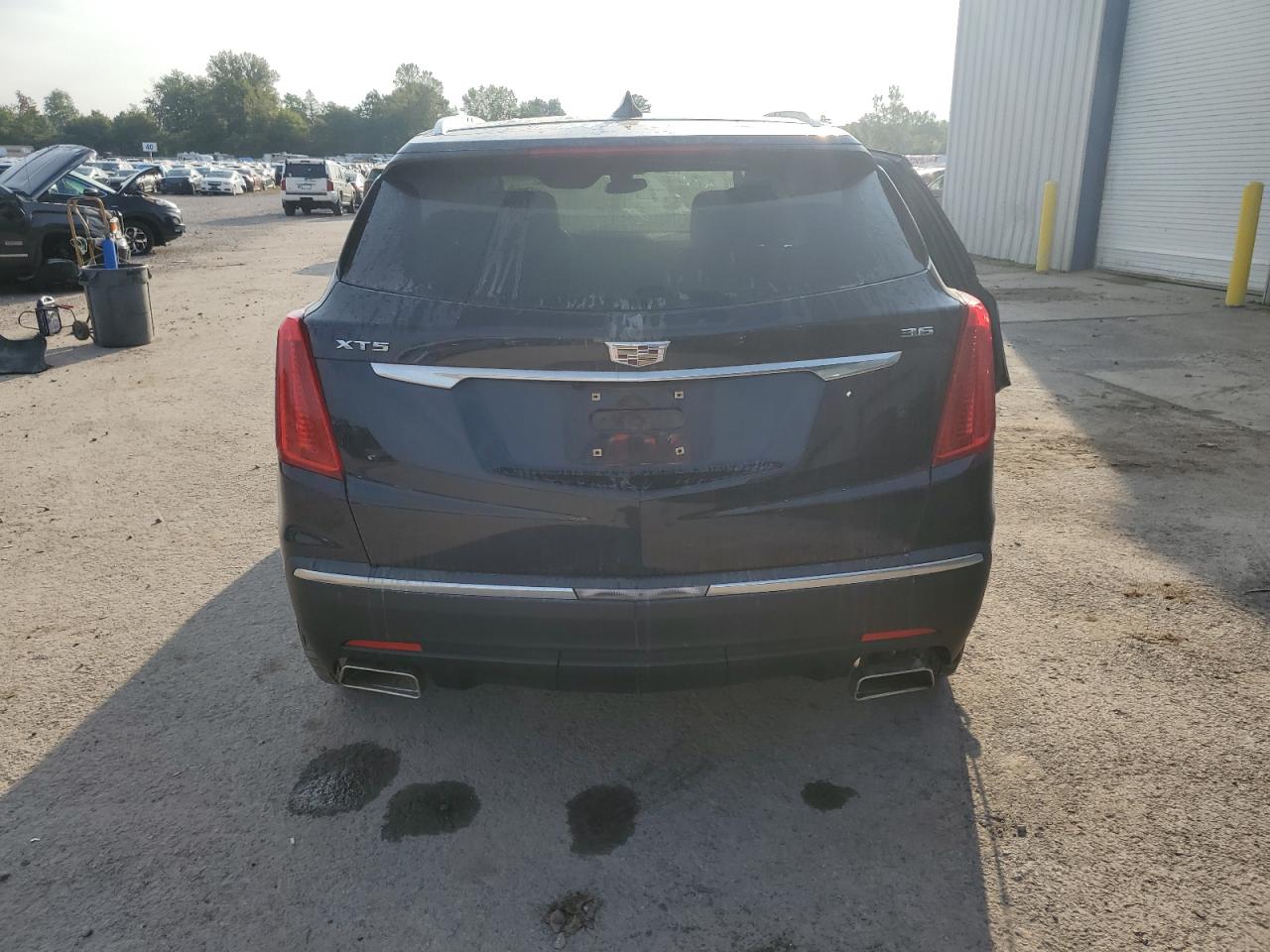 1GYKNCRS9HZ138329 2017 Cadillac Xt5 Premium Luxury