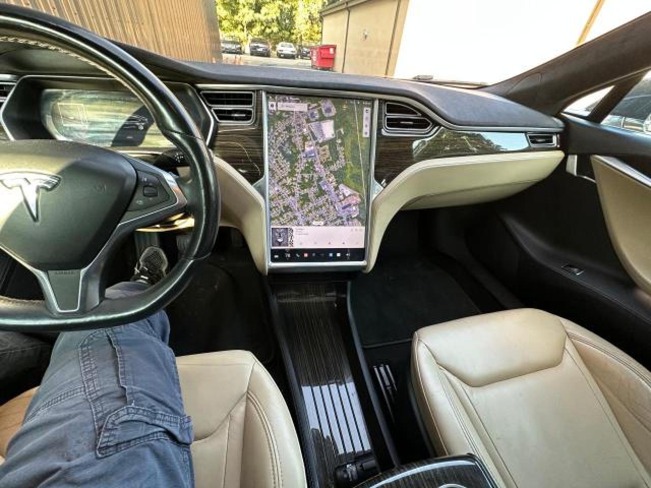 5YJSA1E22GF124708 2016 Tesla Model S