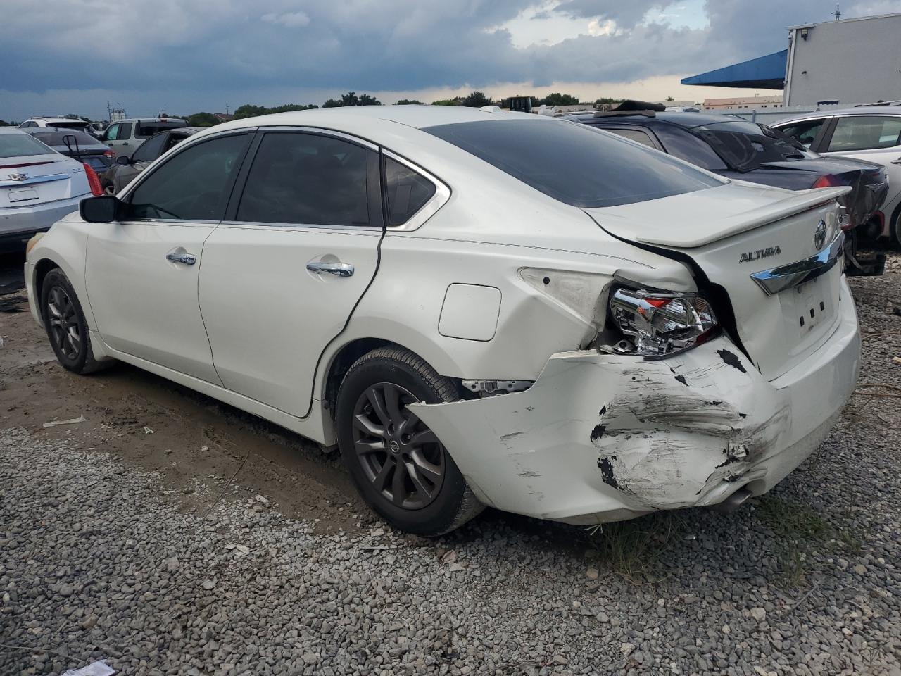 1N4AL3AP2FC474702 2015 NISSAN ALTIMA - Image 2