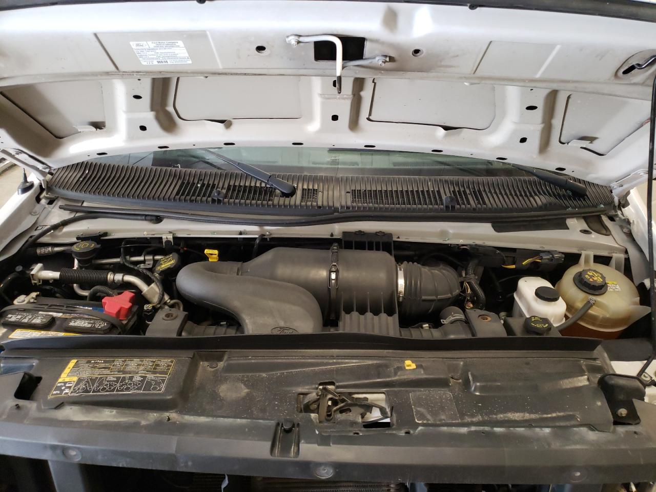 2010 Ford Econoline - Image 12
