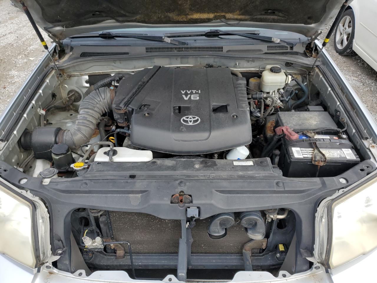 2006 Toyota 4Runner - Image 12