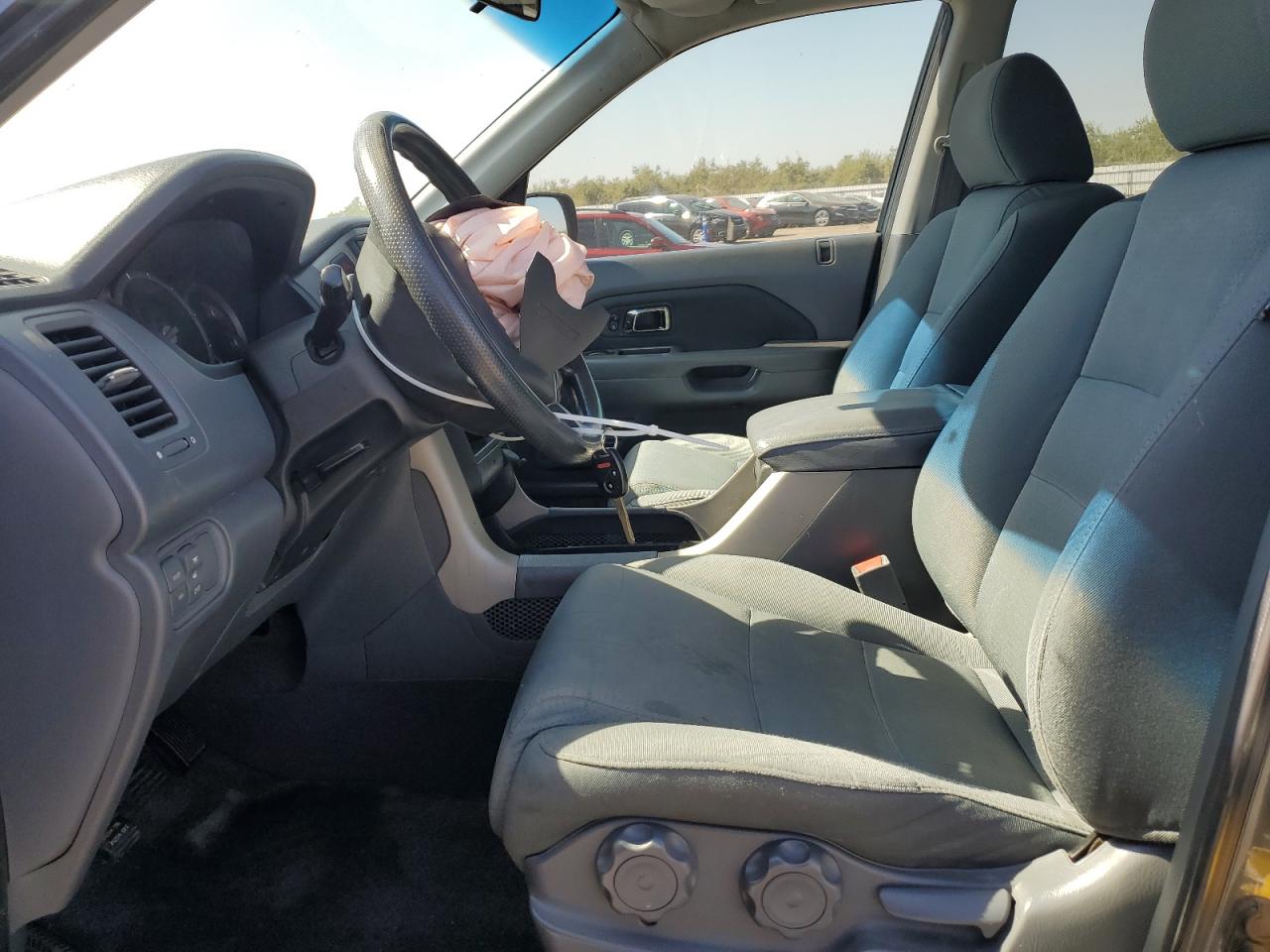 2006 Honda Pilot Lx VIN: 5FNYF28176B016474 Lot: 73165154