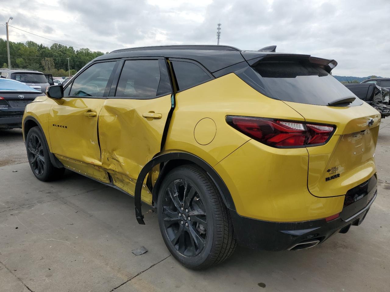 2022 Chevrolet Blazer - Image 2