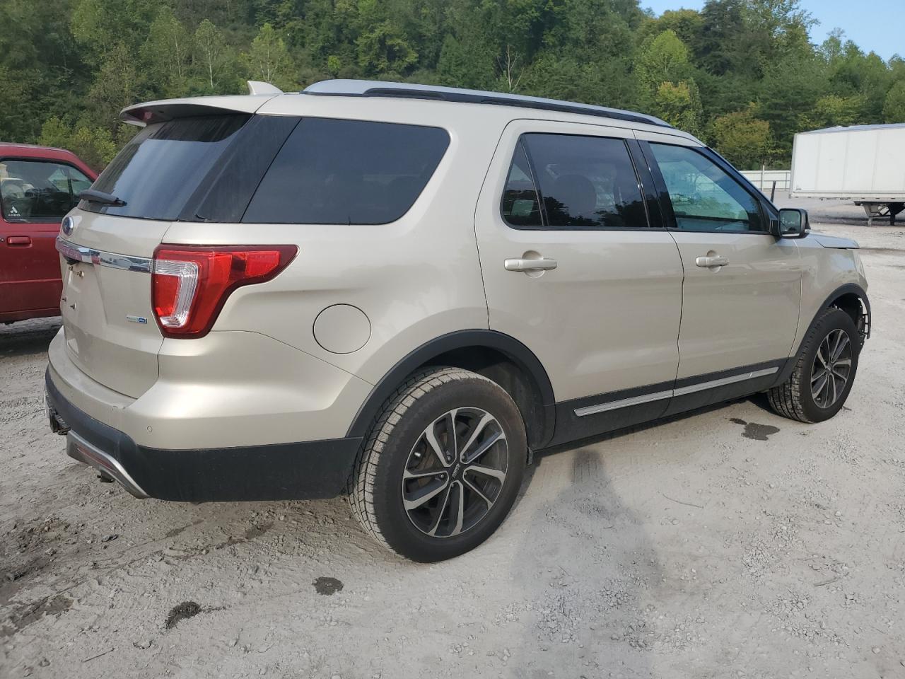 2017 Ford Explorer Xlt VIN: 1FM5K8DH4HGE35505 Lot: 71253234