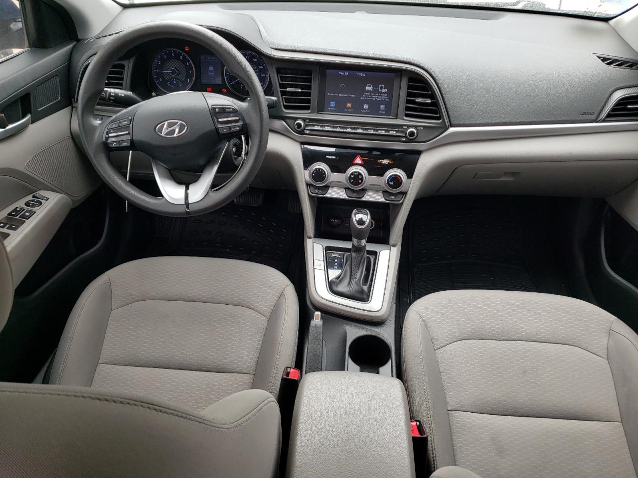 2019 Hyundai Elantra - Image 8