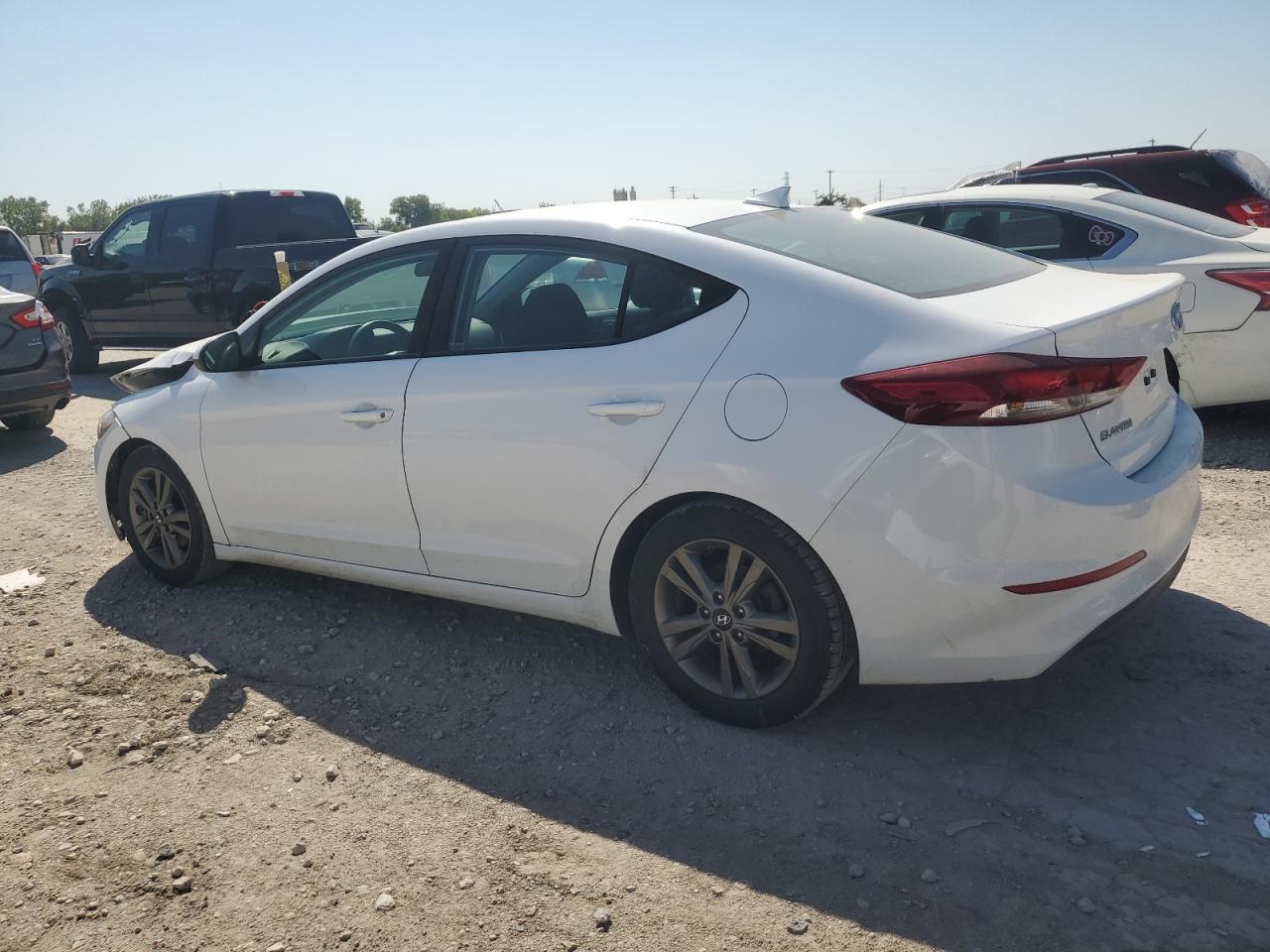 2018 Hyundai Elantra - Image 2