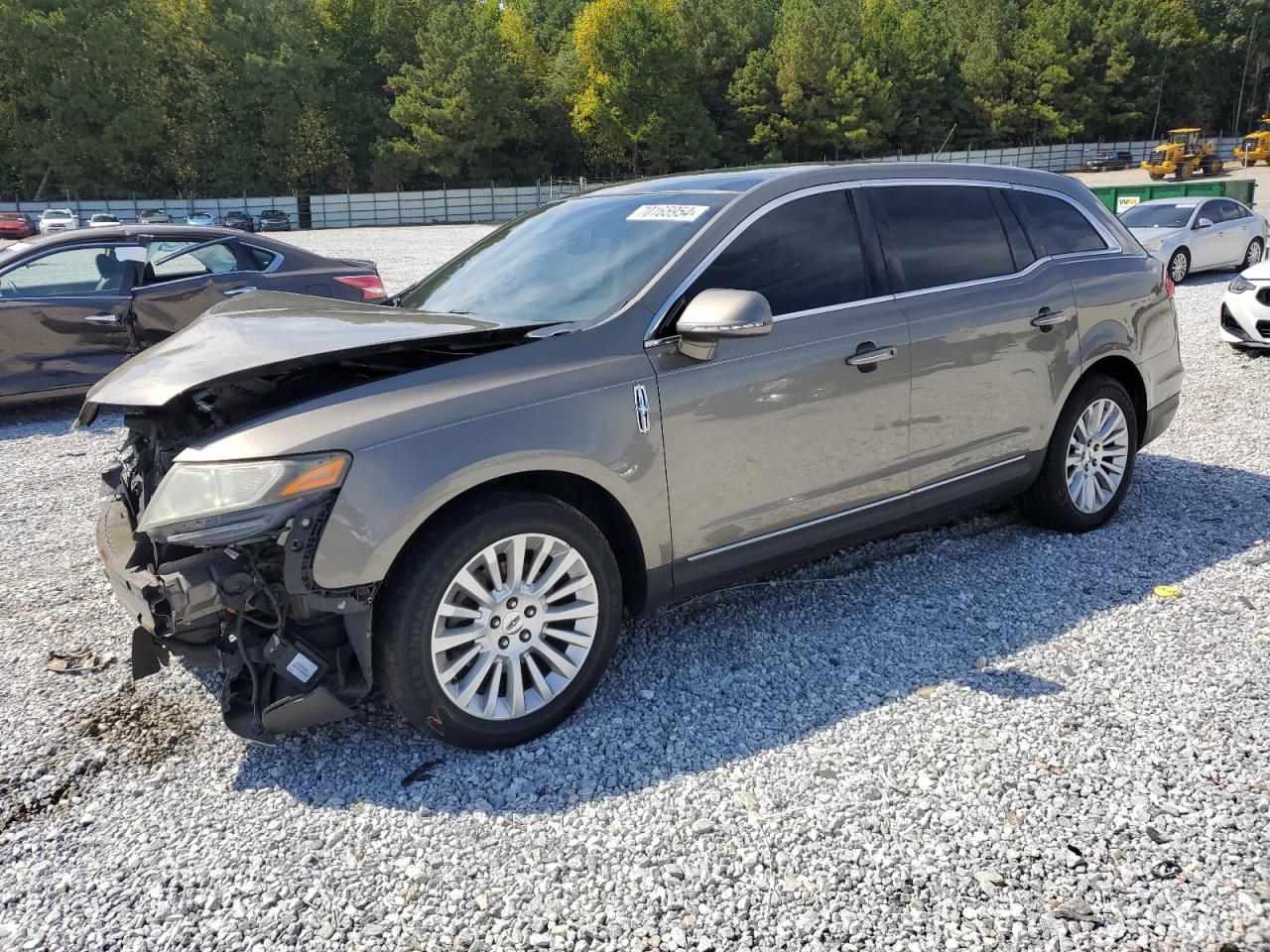 2012 Lincoln MKT - Image 1